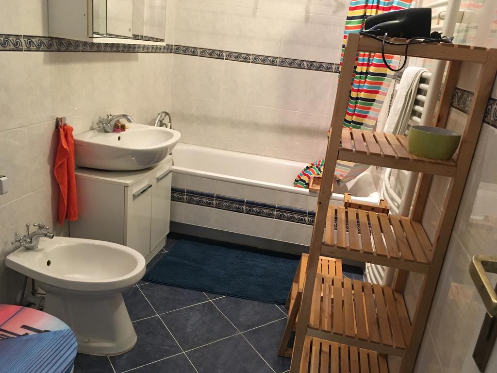 Hotel Rose Valley Budapest Ngoại thất bức ảnh